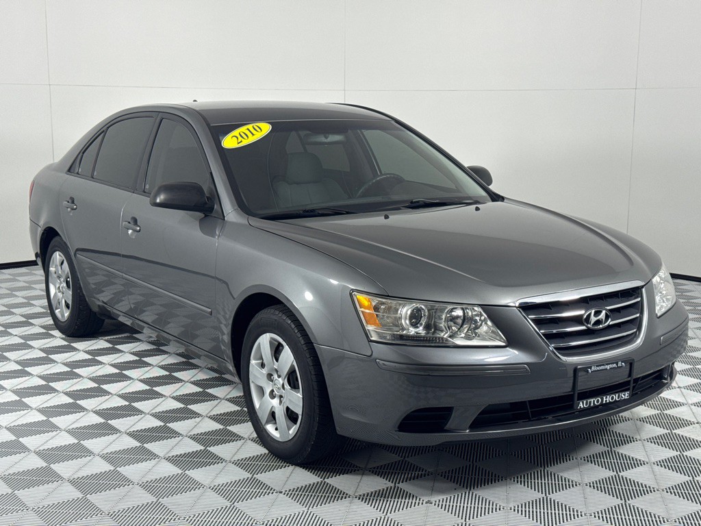 2010 Hyundai Sonata Image 3
