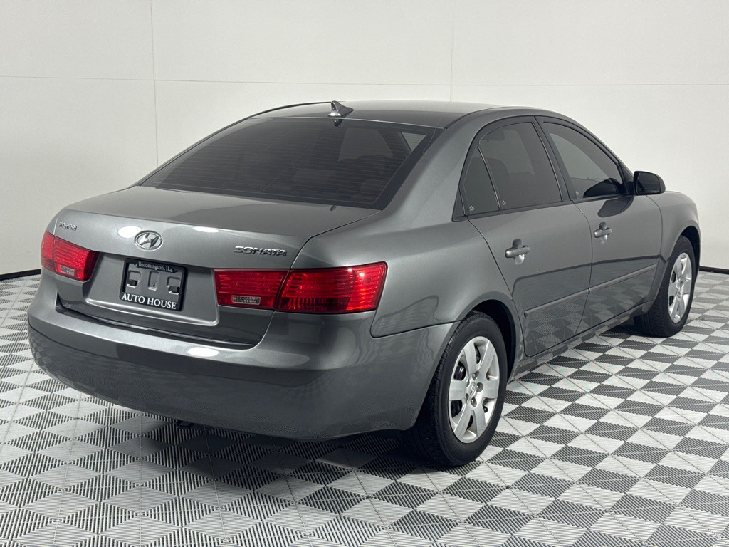 2010 Hyundai Sonata Image 5