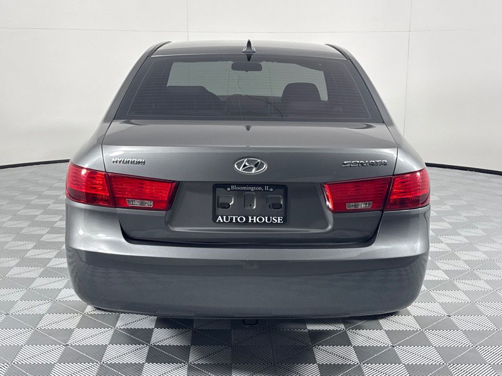 2010 Hyundai Sonata Image 6