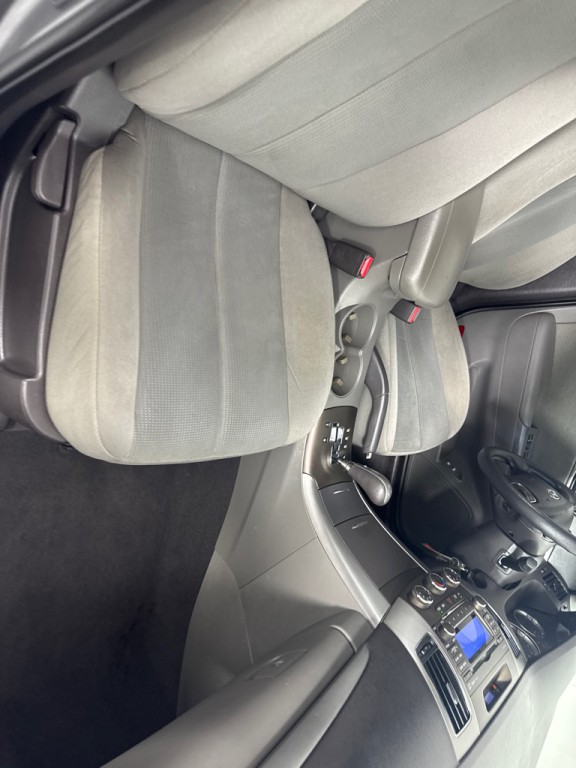 2010 Hyundai Sonata Image 21