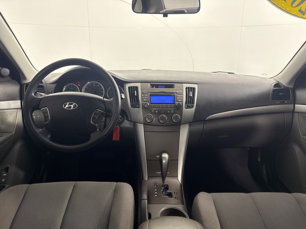 2010 Hyundai Sonata Image 23