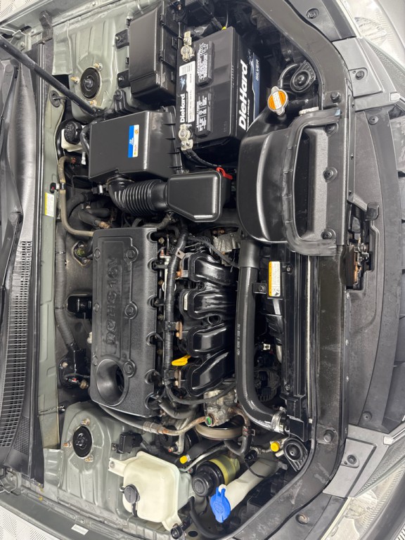 2010 Hyundai Sonata Image 24