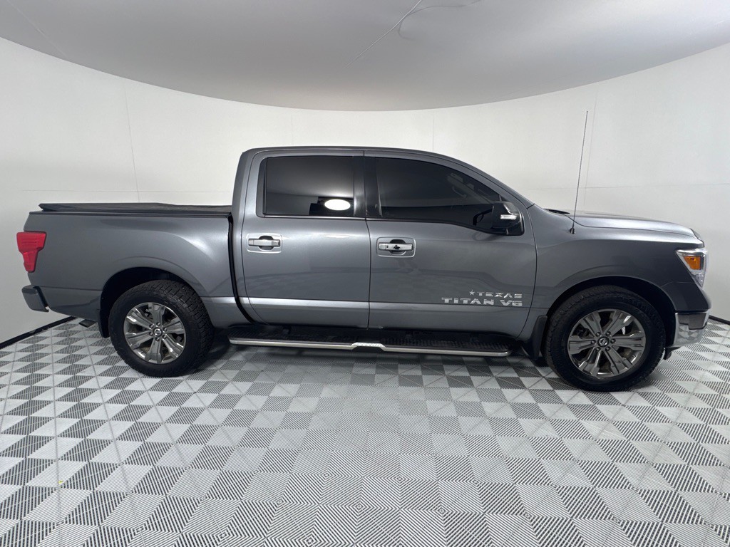 2019 Nissan Titan Image 4