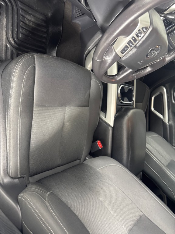 2019 Nissan Titan Image 13