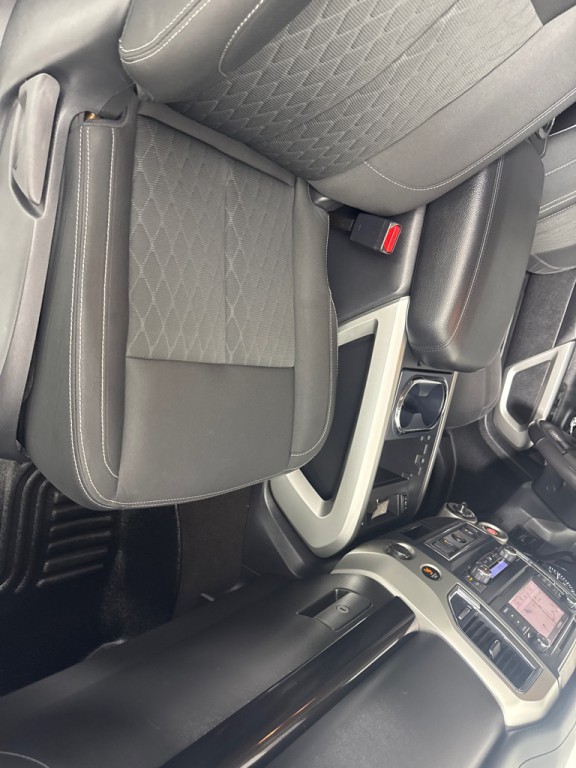 2019 Nissan Titan Image 24