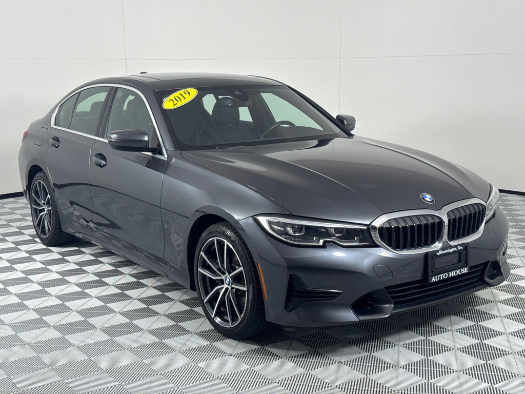 2019 BMW 3 Series Image 3