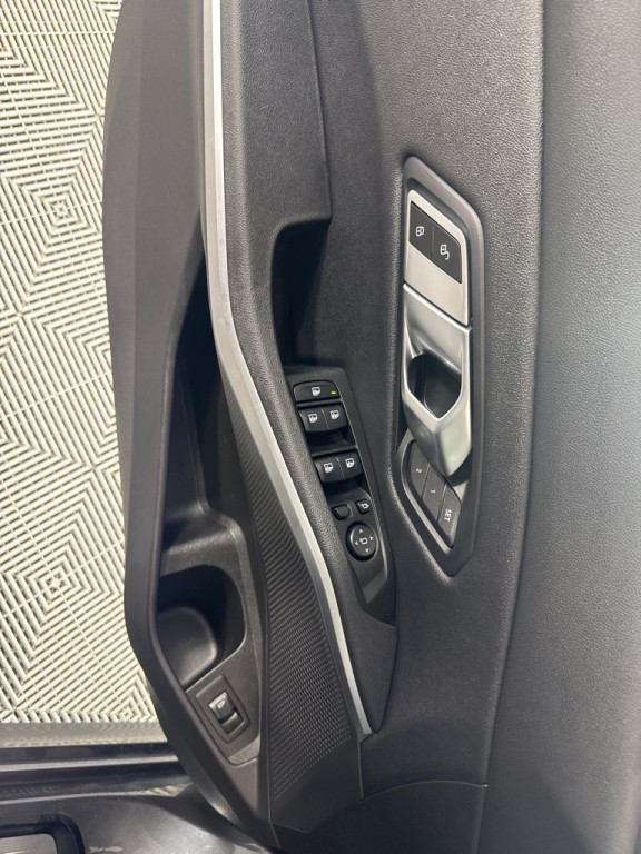 2019 BMW 3 Series Image 10
