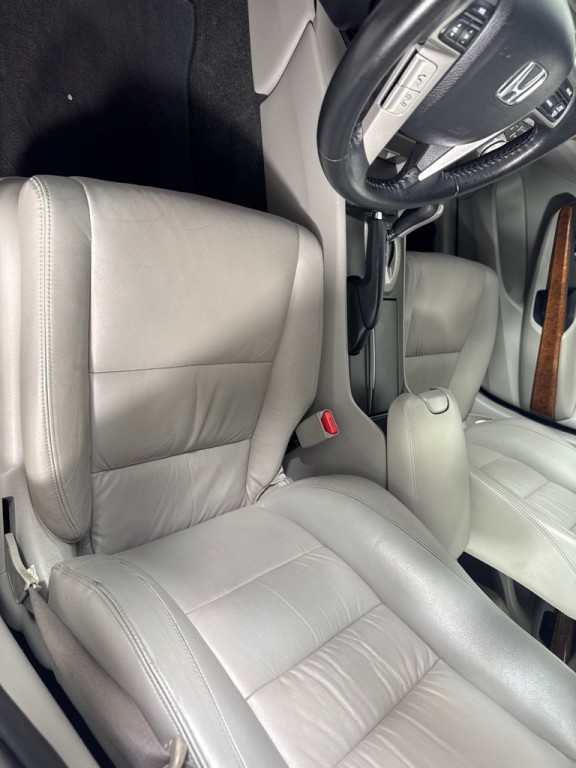 2011 Honda Accord Image 12