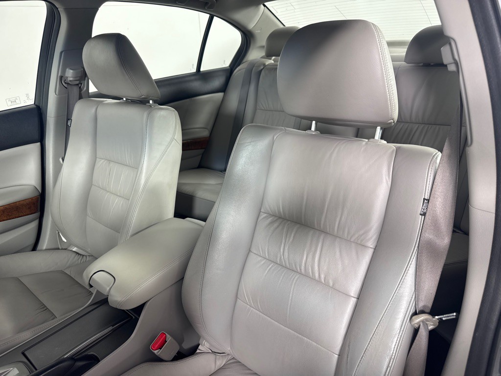 2011 Honda Accord Image 13
