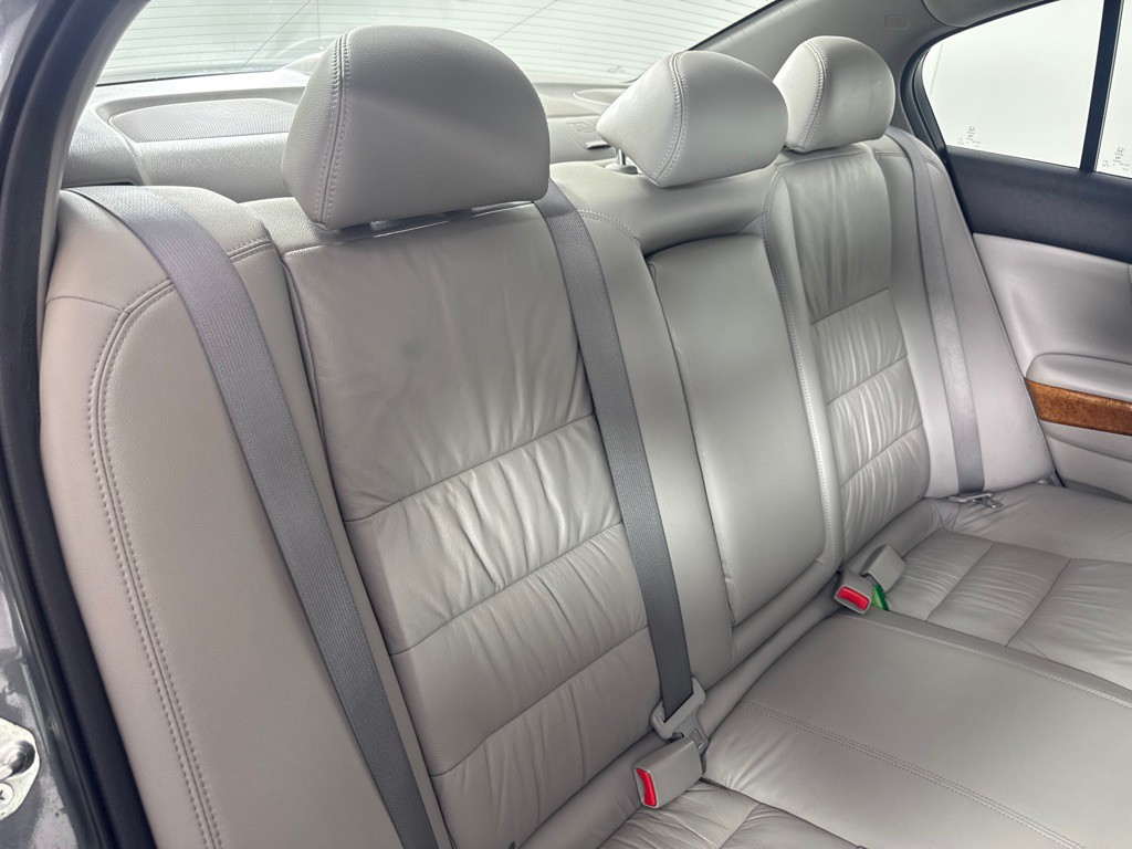 2011 Honda Accord Image 24