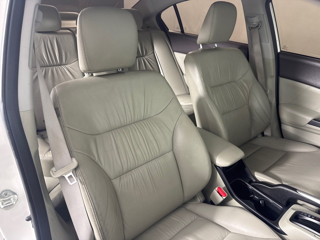 2012 Honda Civic Image 24