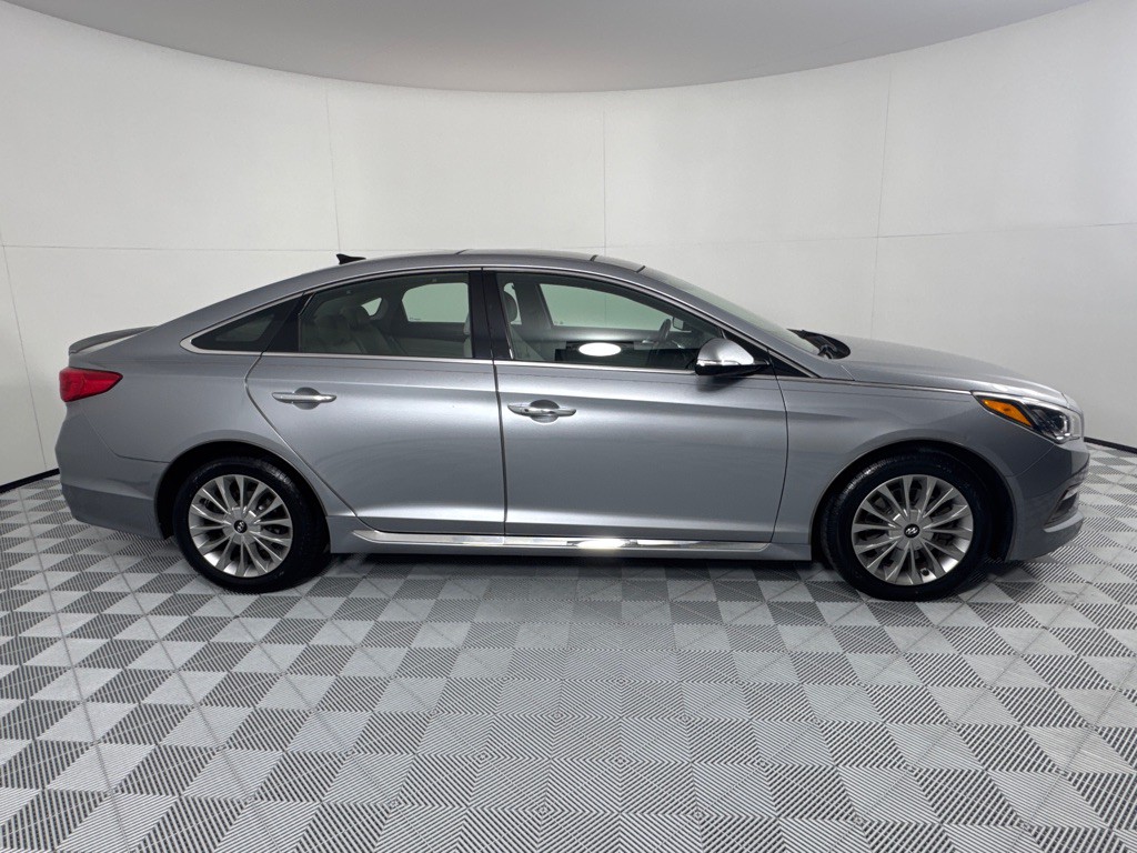 2015 Hyundai Sonata Image 4