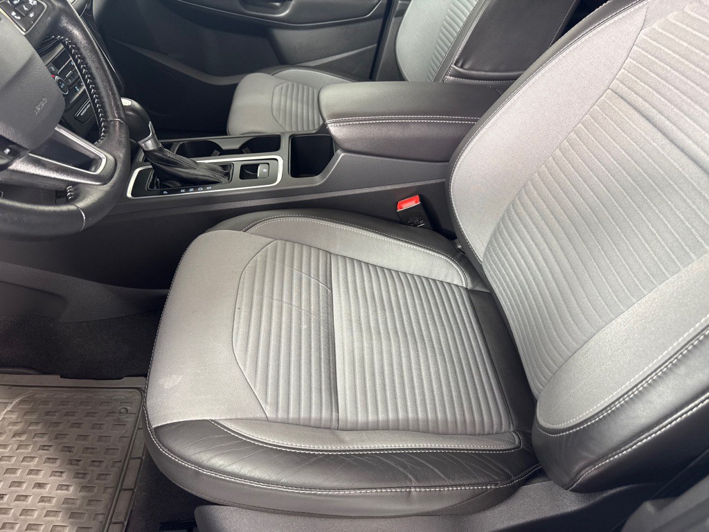 2017 Ford Escape Image 10