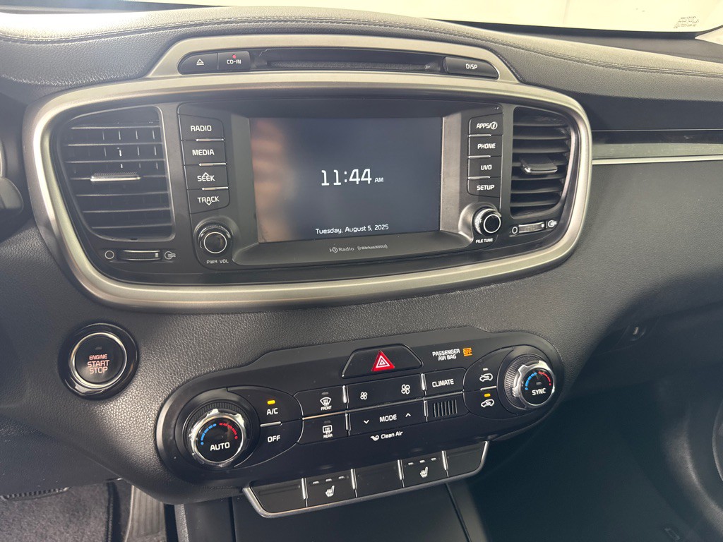 2017 Kia Sorento Image 17