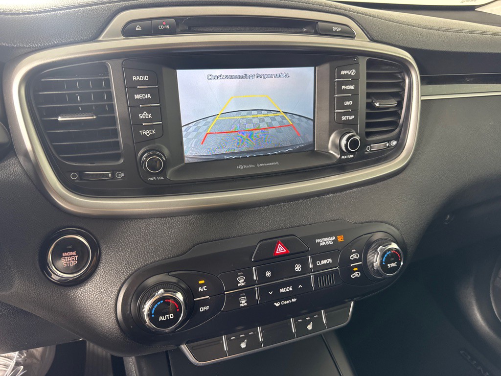 2017 Kia Sorento Image 18
