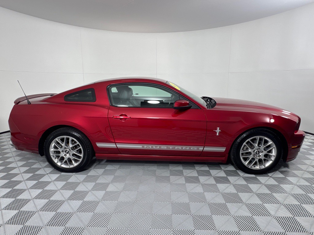 2013 Ford Mustang Image 4