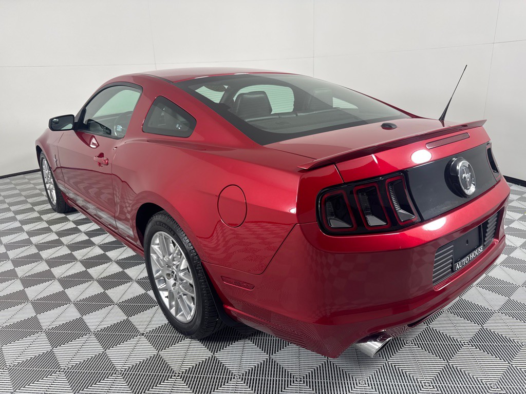 2013 Ford Mustang Image 8