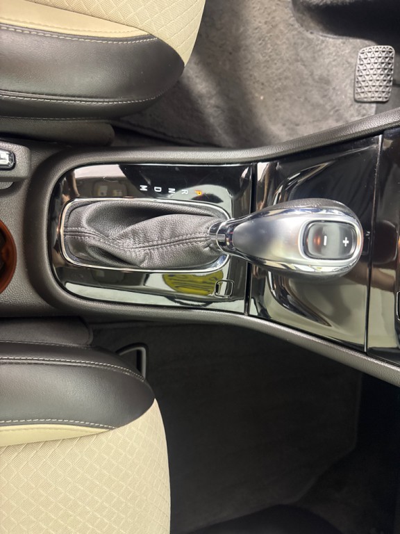 2018 Buick Enclave Image 19