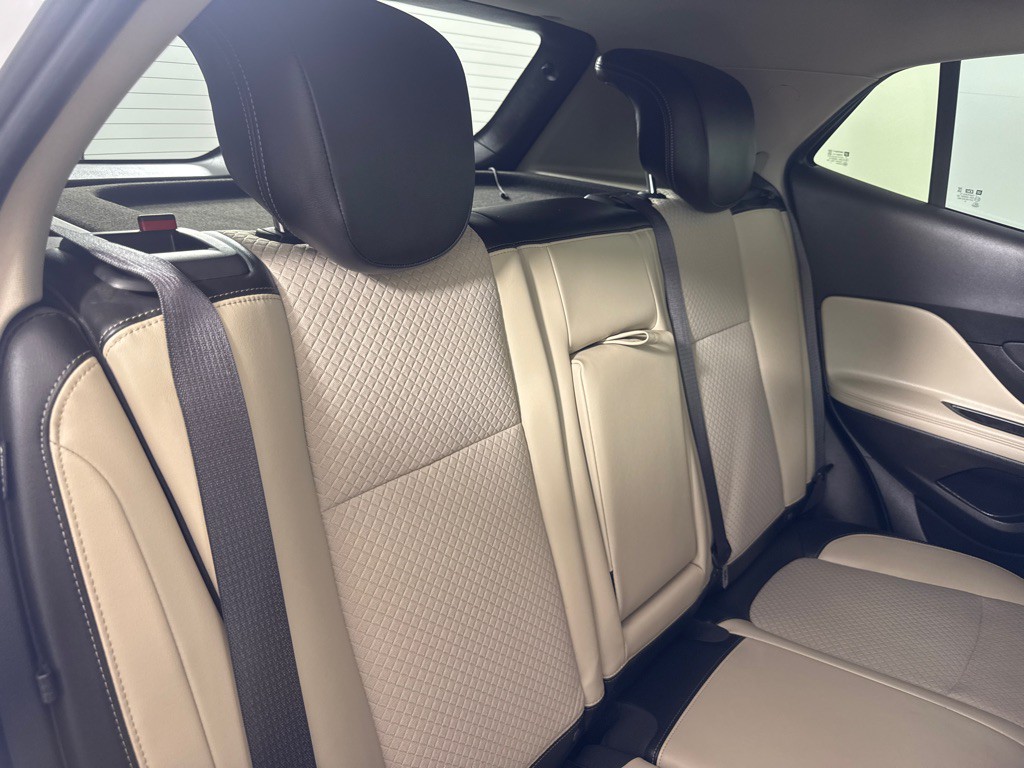 2018 Buick Enclave Image 24