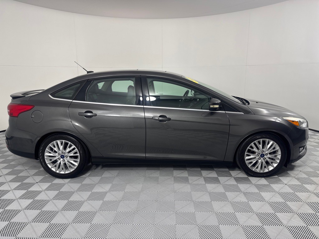 2015 Ford Focus Image 4