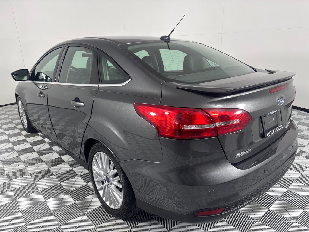 2015 Ford Focus Image 8