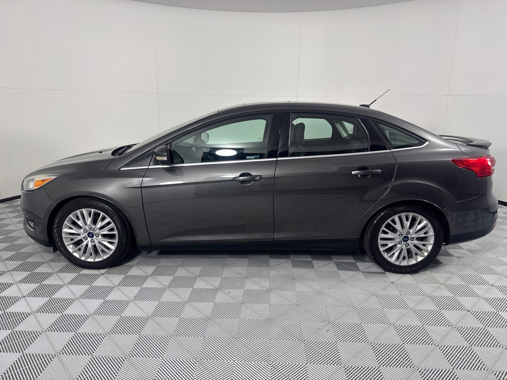 2015 Ford Focus Image 9