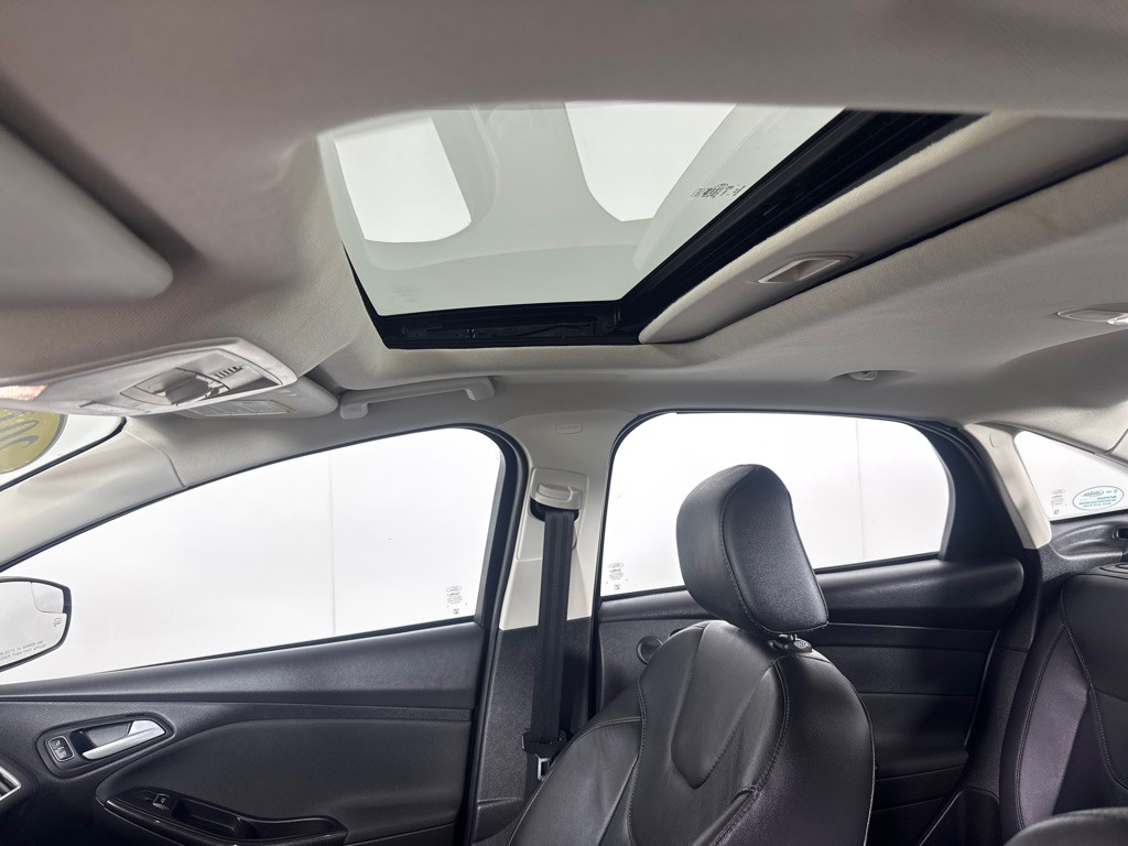 2015 Ford Focus Image 13