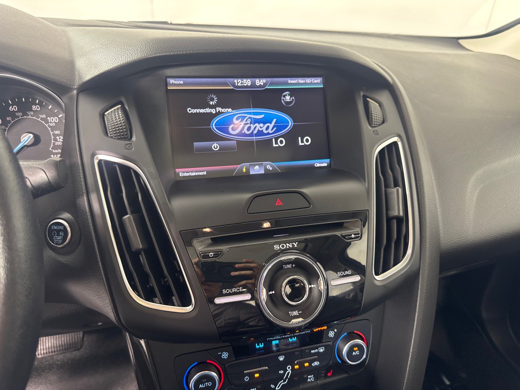 2015 Ford Focus Image 16