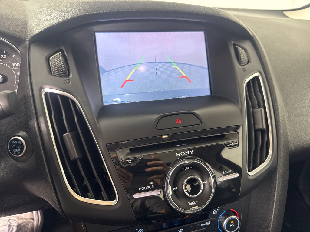 2015 Ford Focus Image 17