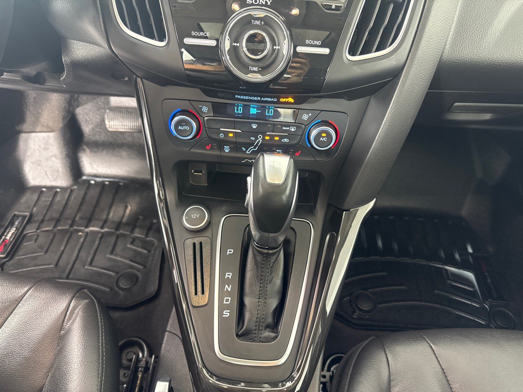 2015 Ford Focus Image 18