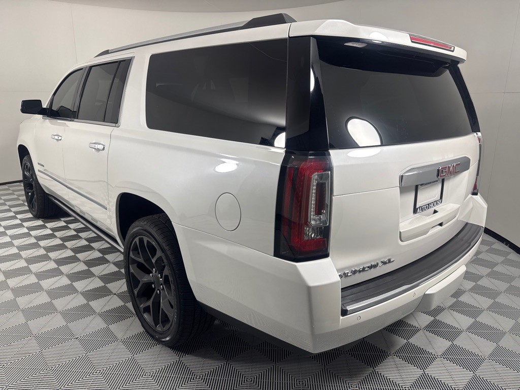 2018 GMC Yukon Image 8