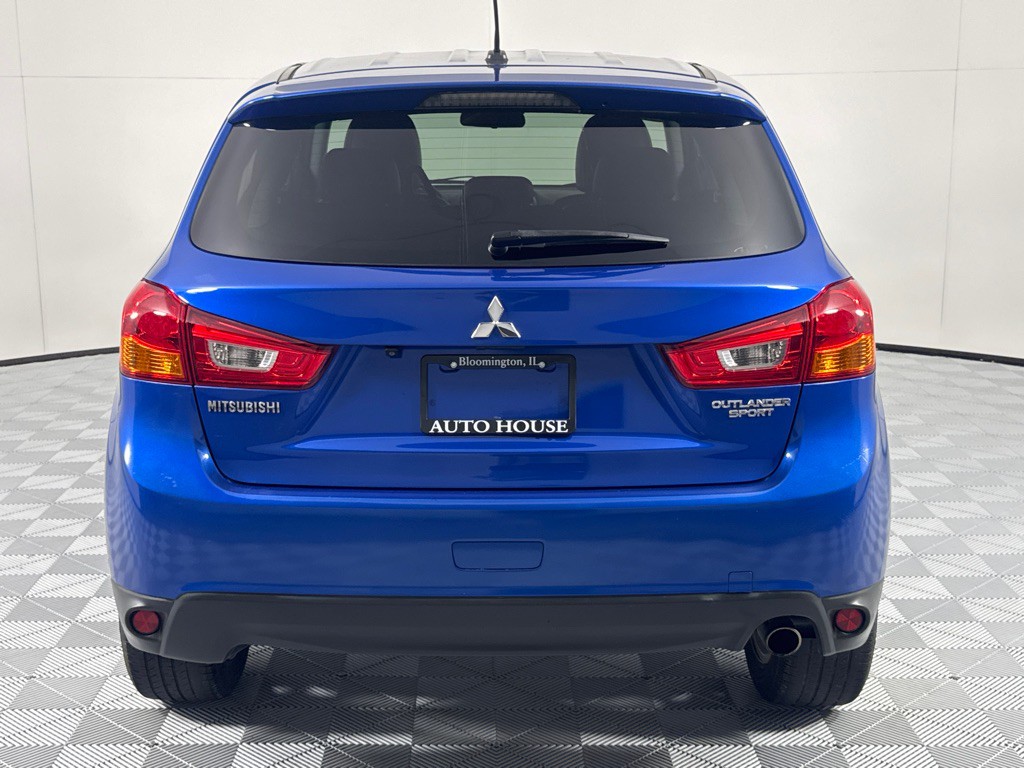 2015 Mitsubishi Outlander Image 6