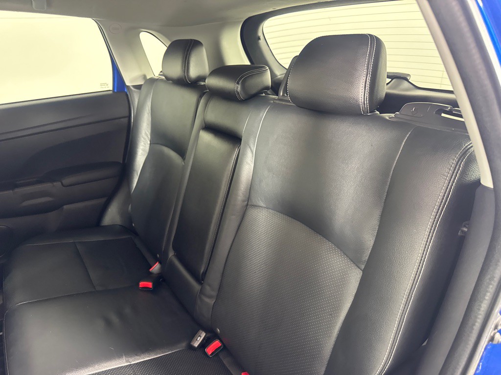 2015 Mitsubishi Outlander Image 21
