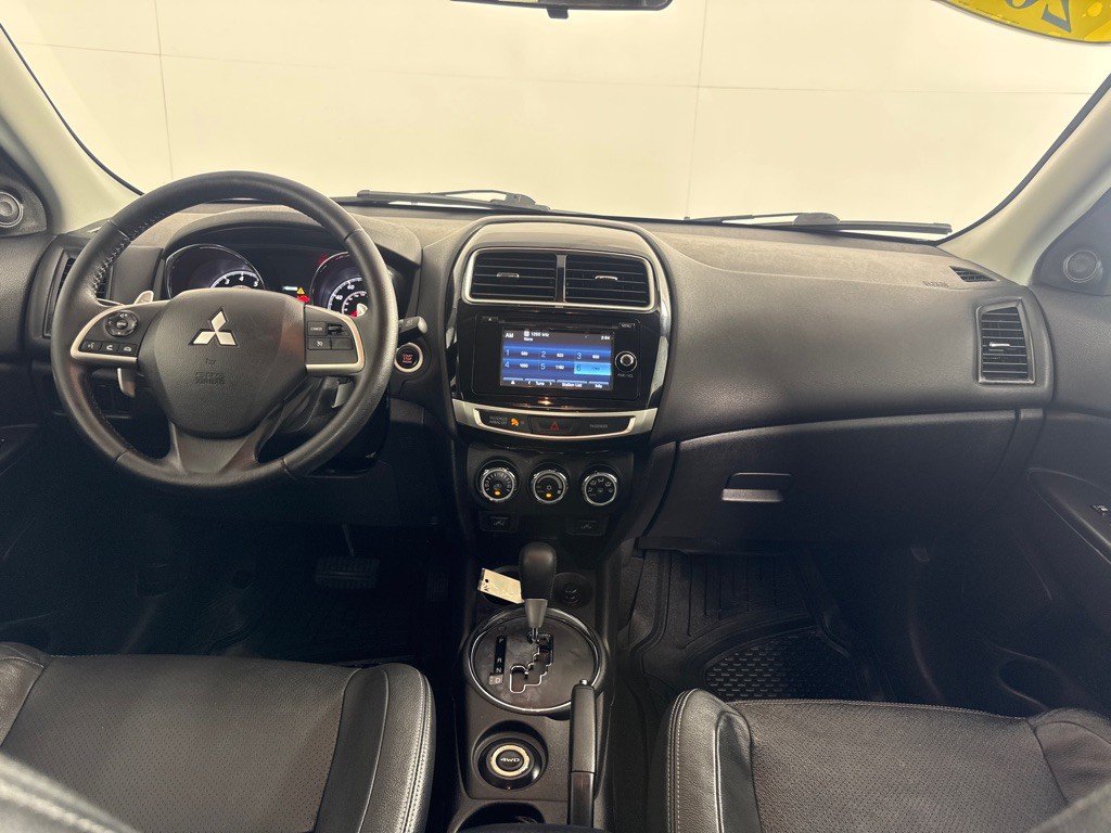 2015 Mitsubishi Outlander Image 27