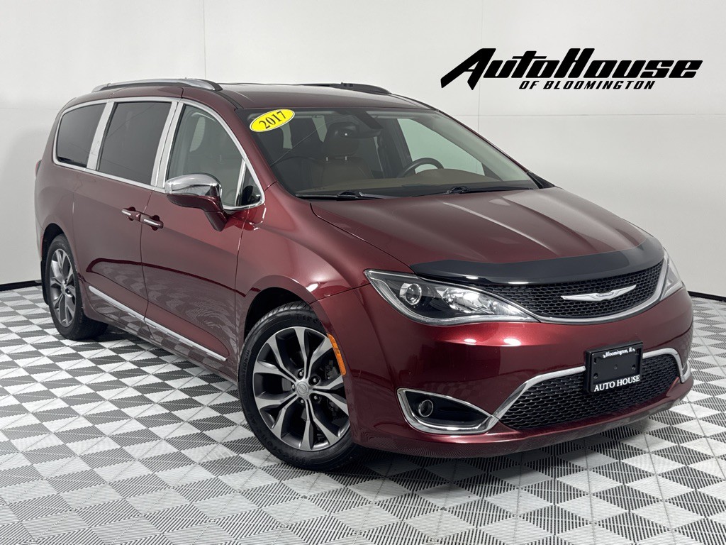 2017 Chrysler Pacifica Image 1