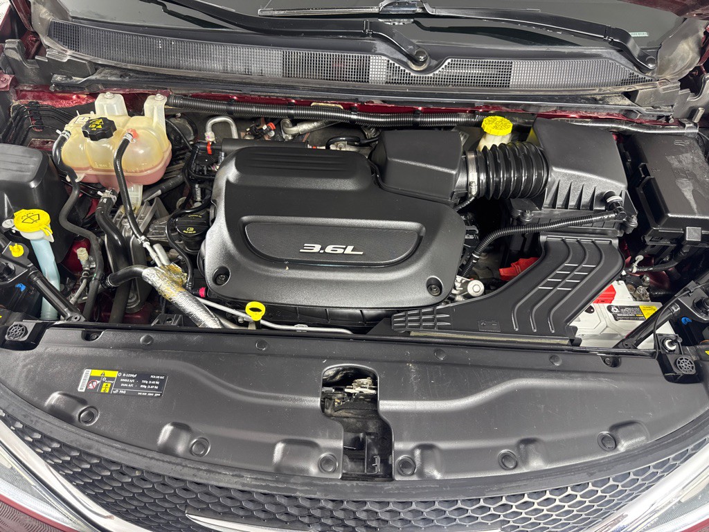2017 Chrysler Pacifica Image 29