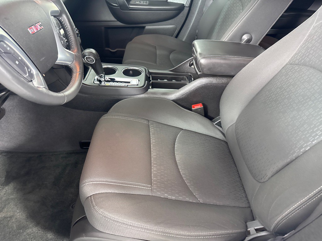 2013 GMC Acadia Image 9