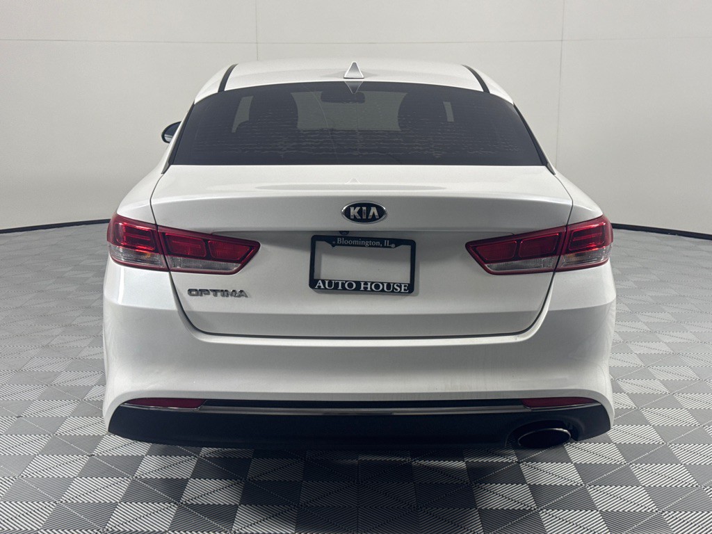 2017 Kia Optima Image 4