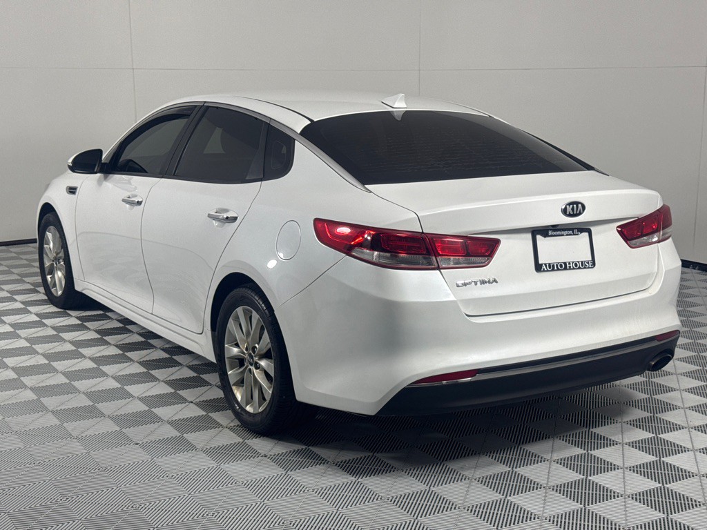 2017 Kia Optima Image 5