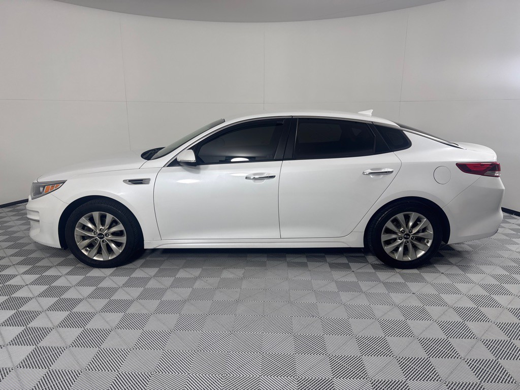2017 Kia Optima Image 7