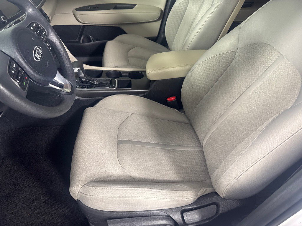 2017 Kia Optima Image 12