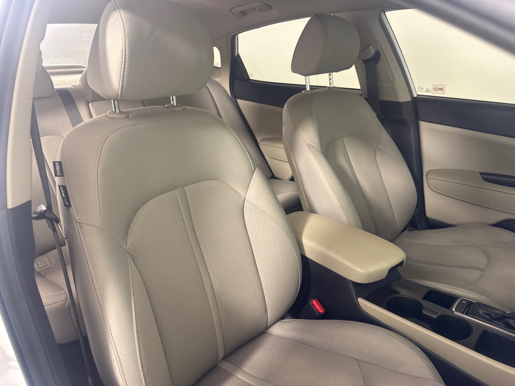 2017 Kia Optima Image 23