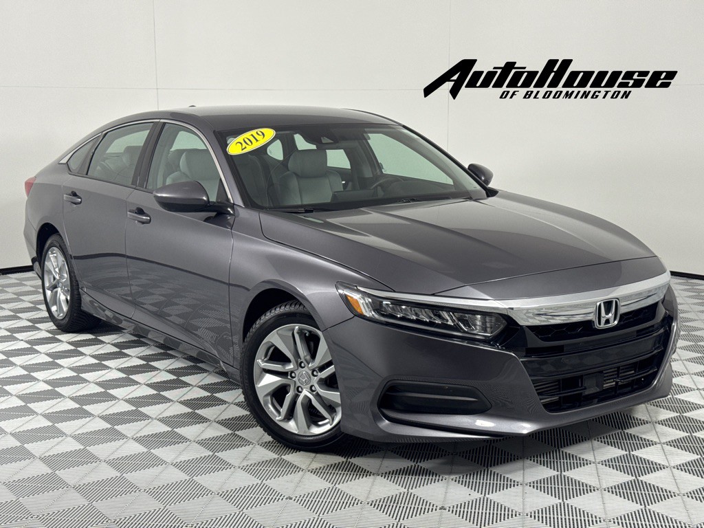 2019 Honda Accord Image 1