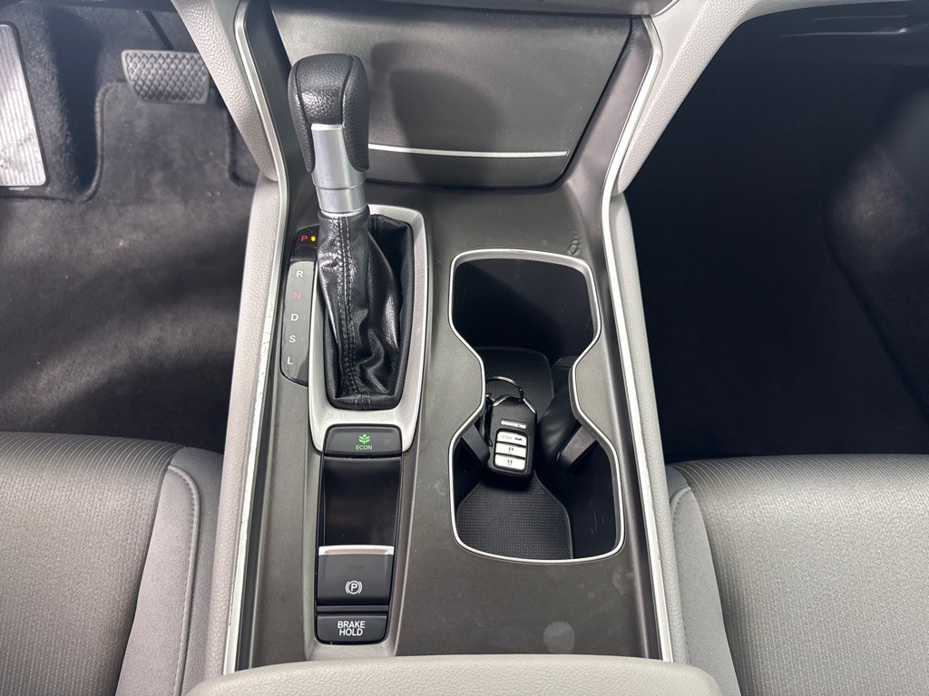 2019 Honda Accord Image 17
