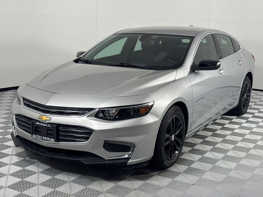 2017 Chevrolet Malibu Image 9