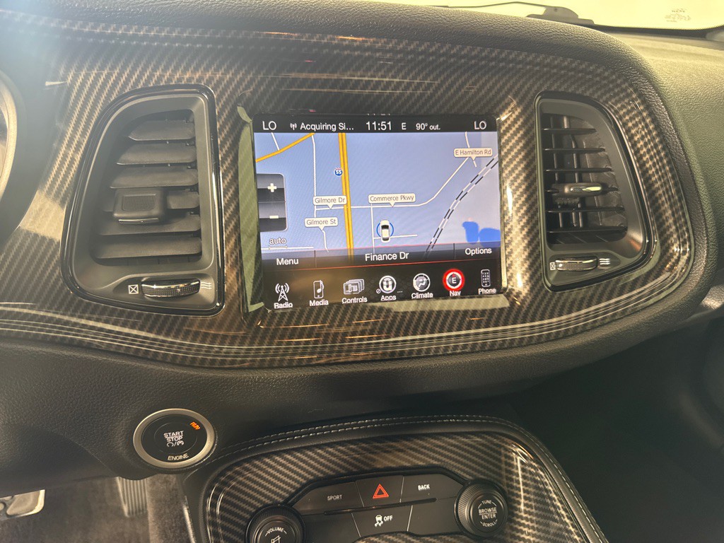 2016 Dodge Challenger Image 17