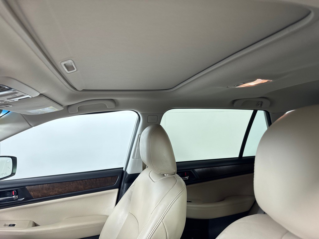 2016 Subaru Outback Image 11