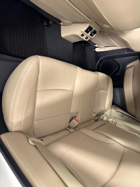 2016 Subaru Outback Image 17