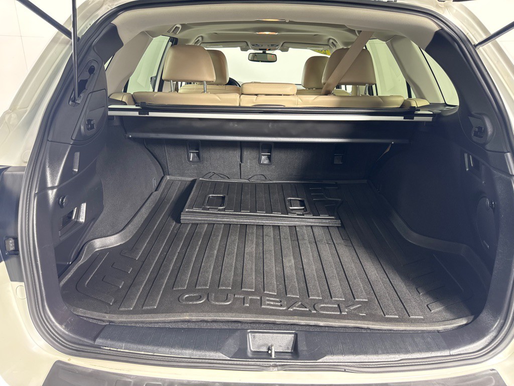2016 Subaru Outback Image 19
