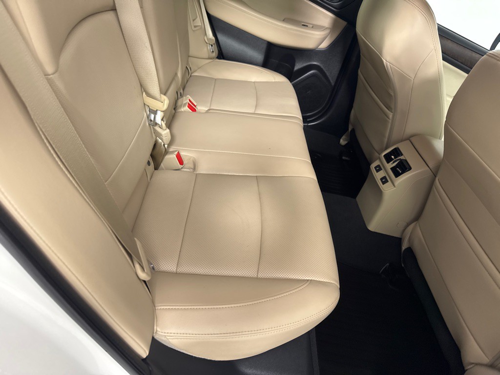 2016 Subaru Outback Image 20